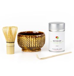 Matcha Day balík - Tradičná príprava zelený čaj - BIO Kasai 50g (plechovka) Farba misky (chawan): oranžová